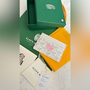 •Authentic• Limited Goyard cardholders with heart logo